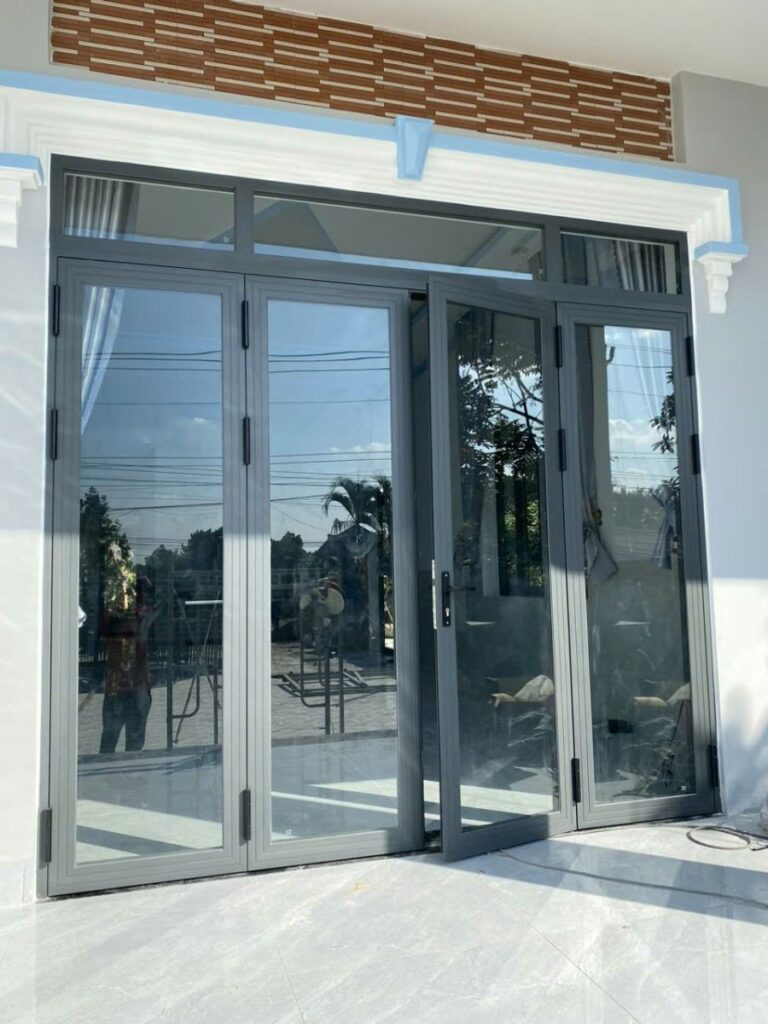Cửa nhôm kính Mạnh Tiến